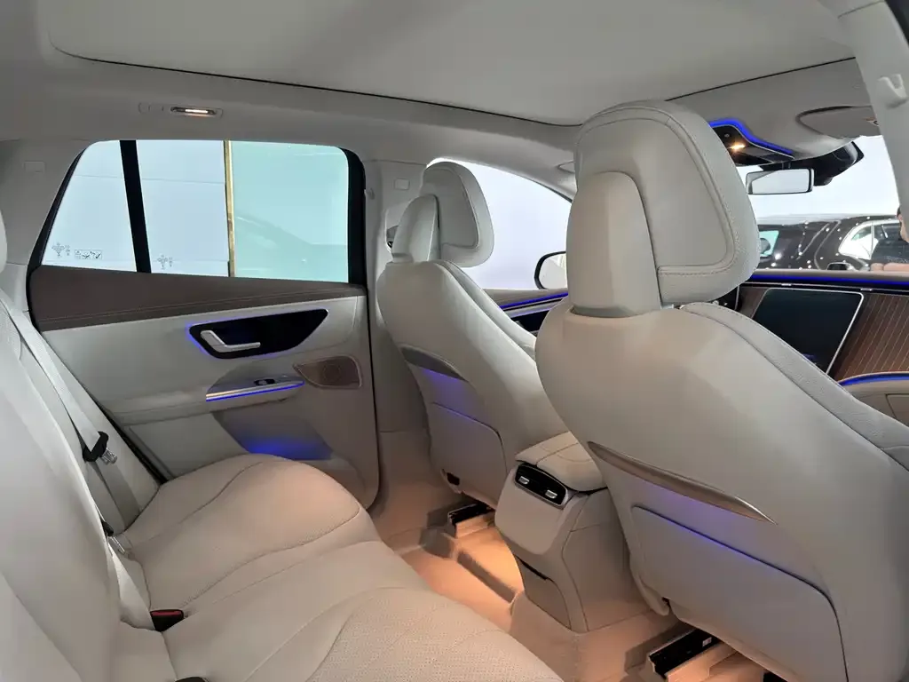 Mercedes-Benz EQE SUV 2023 из CN, фото 3
