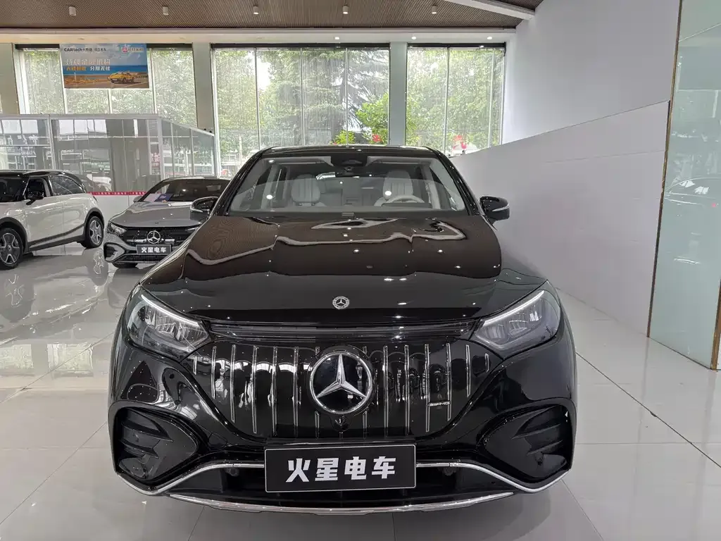 Mercedes-Benz EQE SUV 2023 из CN, фото 10
