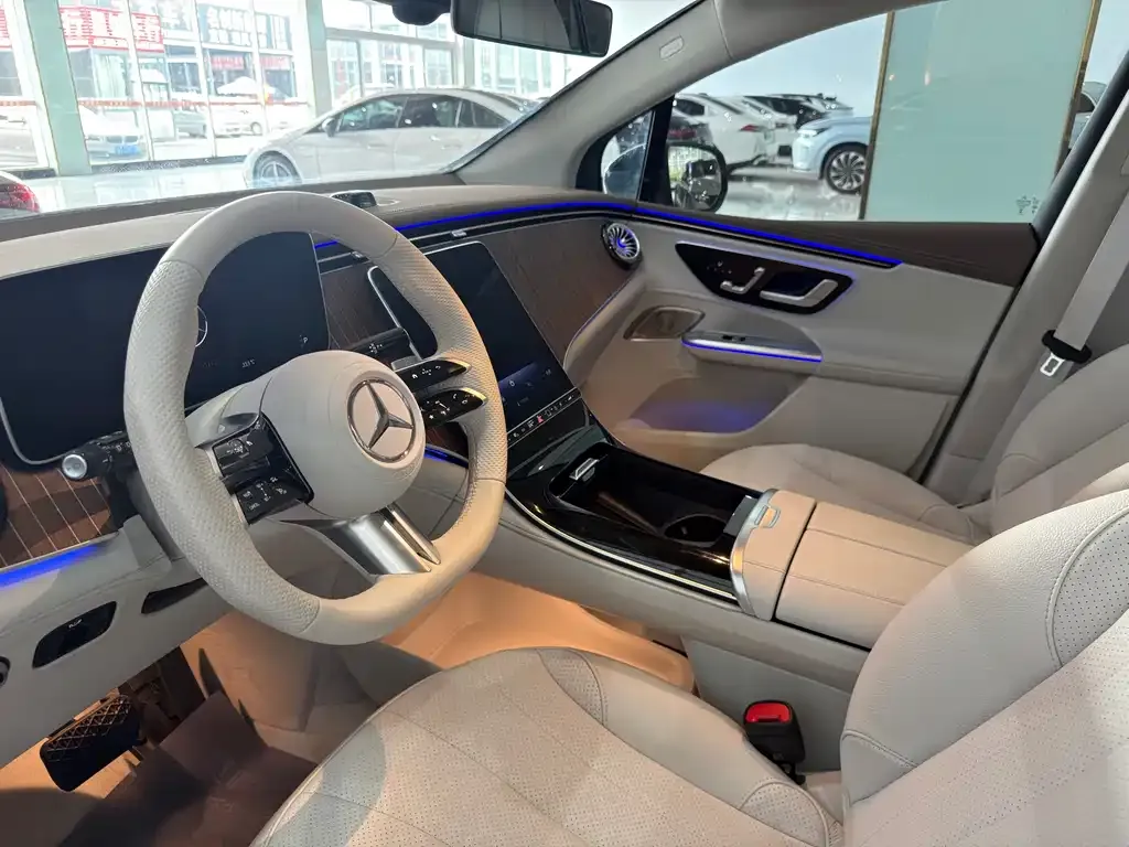 Mercedes-Benz EQE SUV 2023 из CN, фото 7