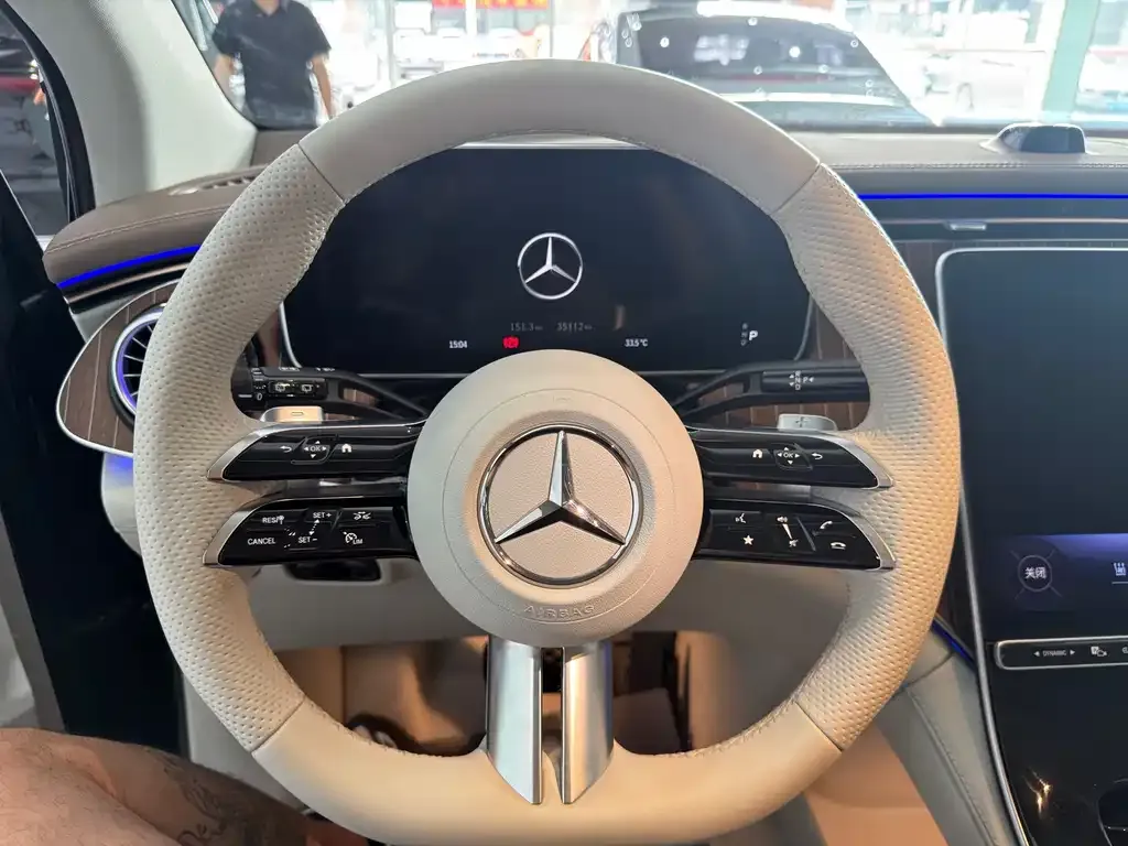 Mercedes-Benz EQE SUV 2023 из CN, фото 9
