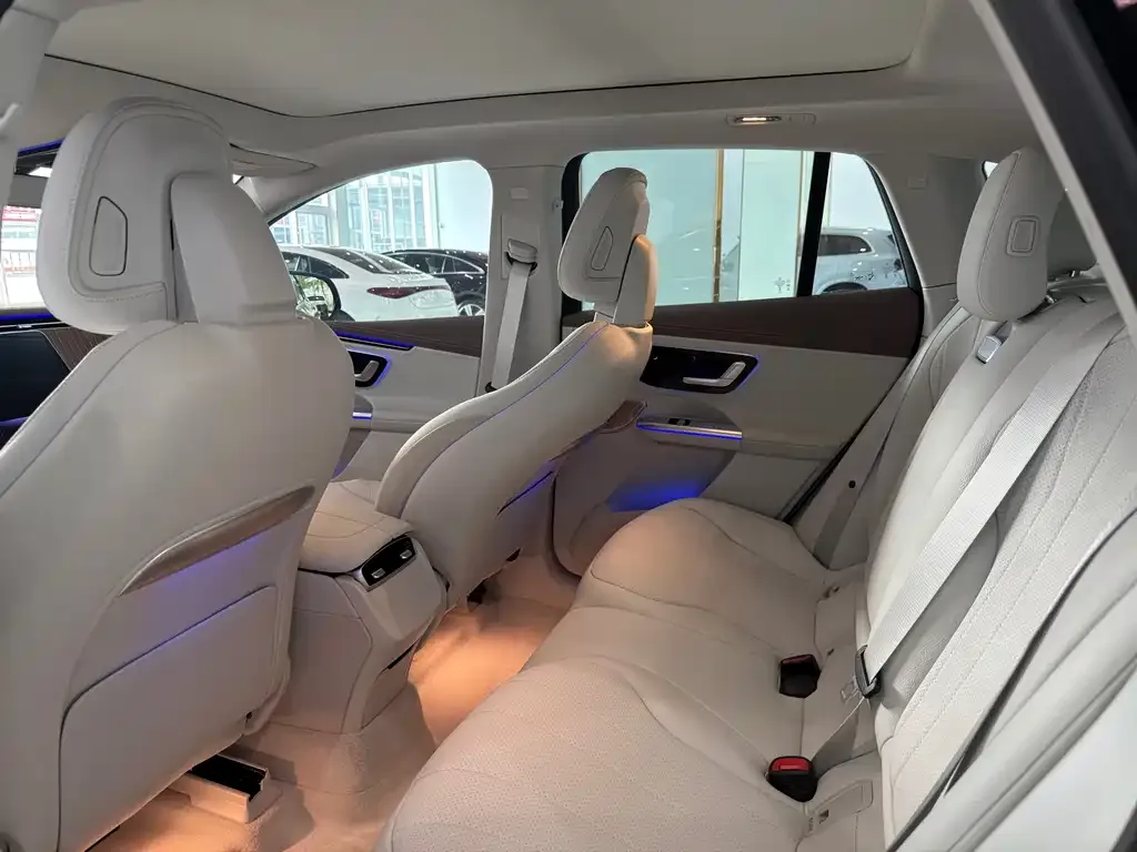 Mercedes-Benz EQE SUV 2023 из CN, фото 6