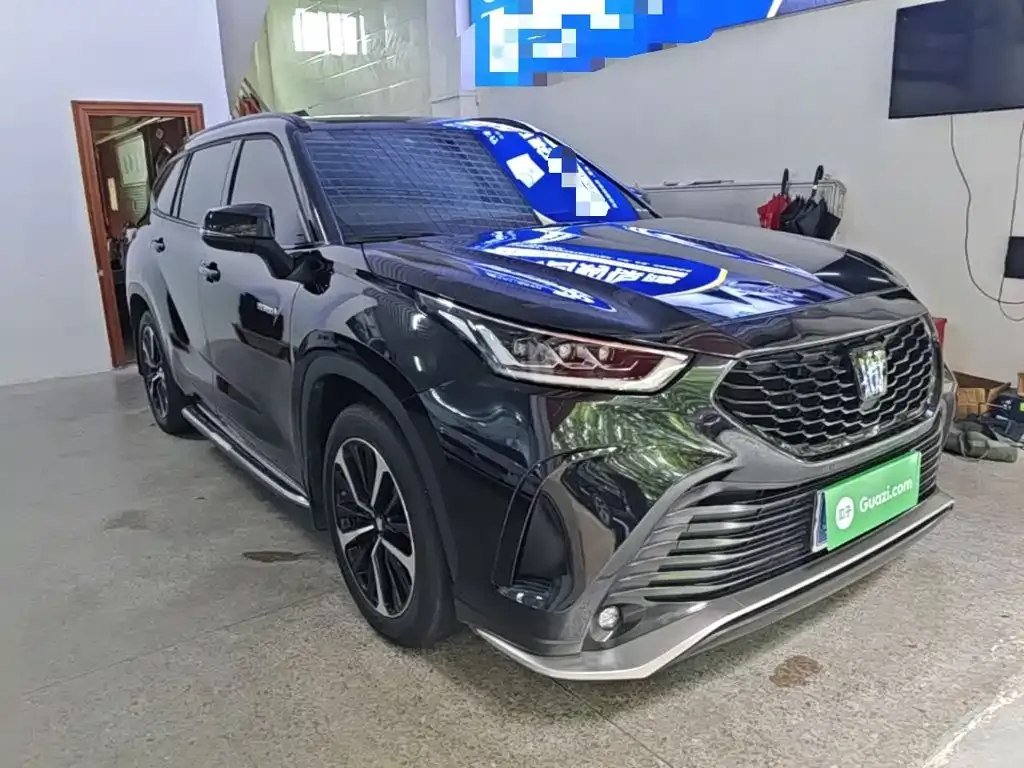 Toyota Crown Kluger 2024 из CN, фото 5