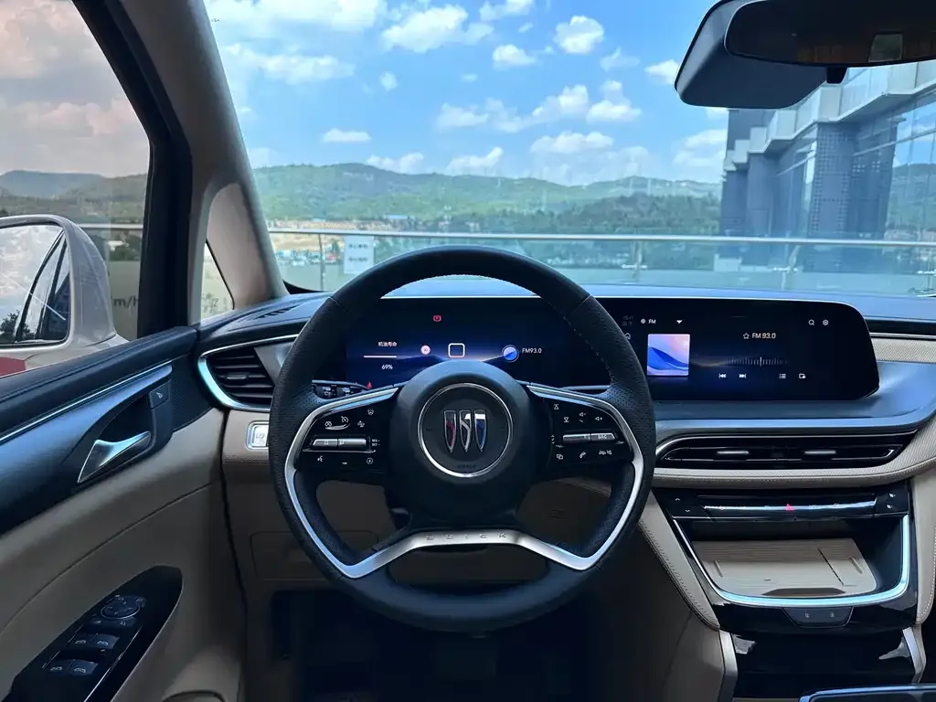 Buick GL8 Hybrid — фото 4
