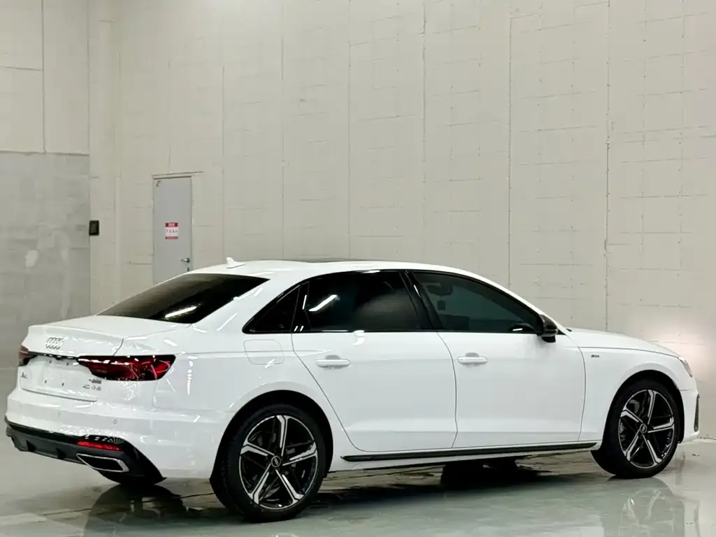 Audi A4L — фото 6