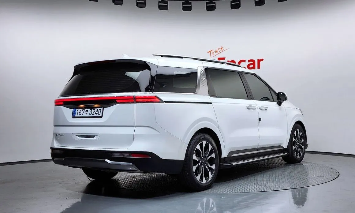 Kia Carnival — фото 2