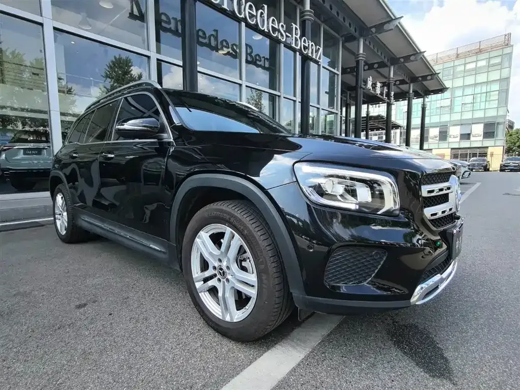Mercedes-Benz GLB — фото 10