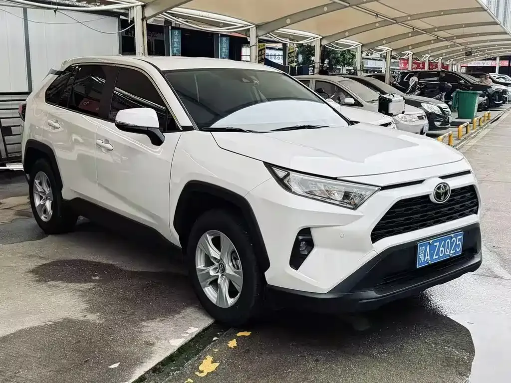 Toyota RAV4 2024 из CN, фото 10