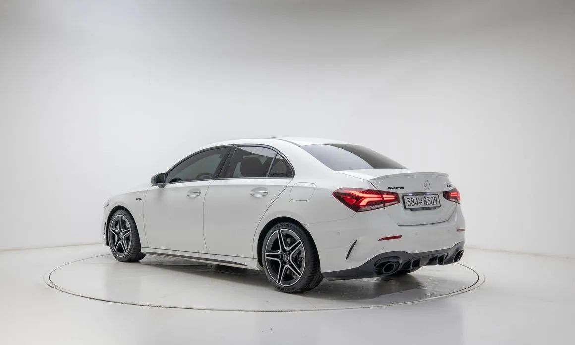 Mercedes-Benz A-Class — фото 9