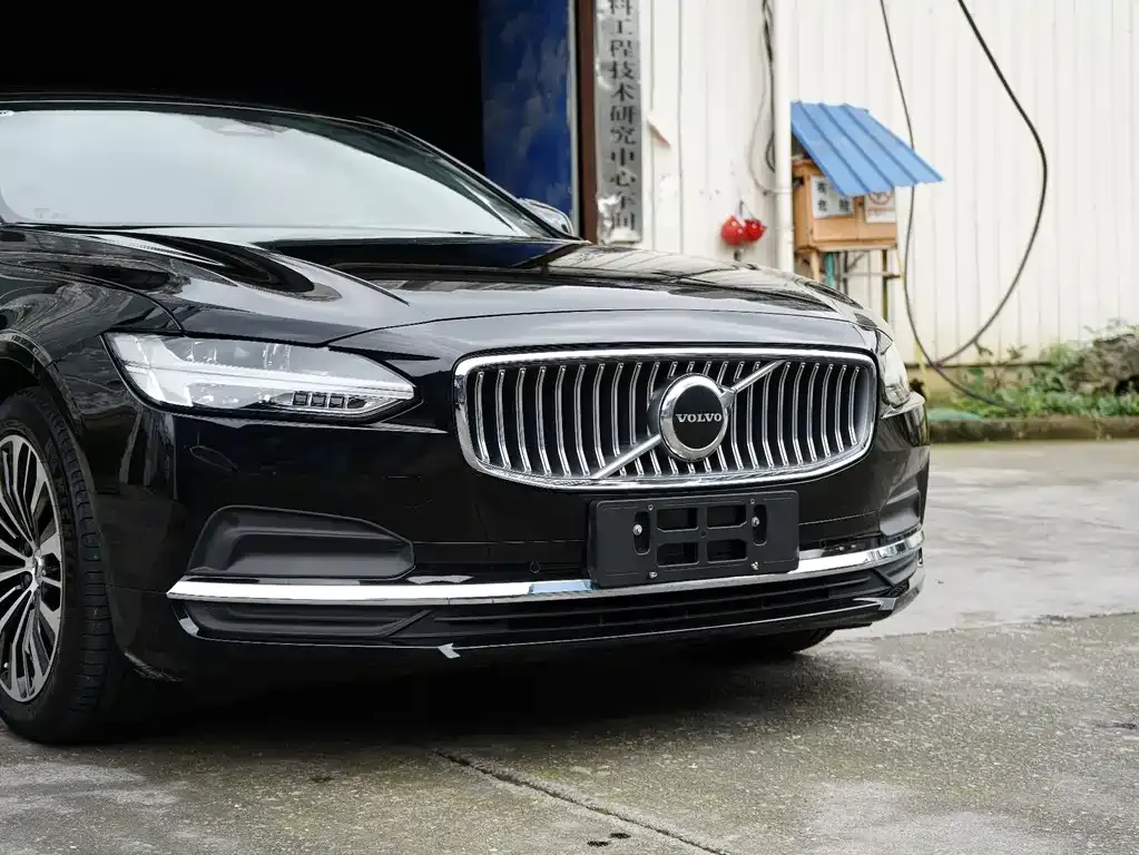 Volvo S90 — фото 8