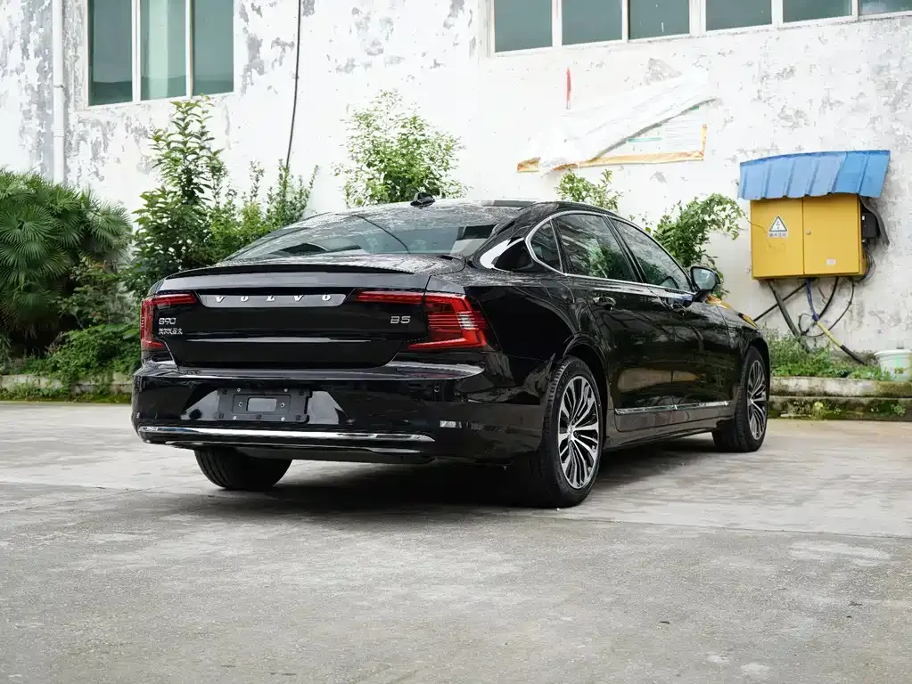 Volvo S90 — фото 5