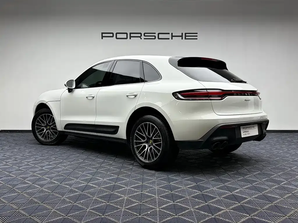 Porsche Macan — фото 9