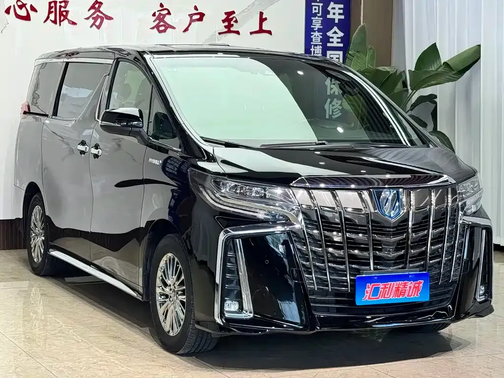 Toyota Alphard — фото 6