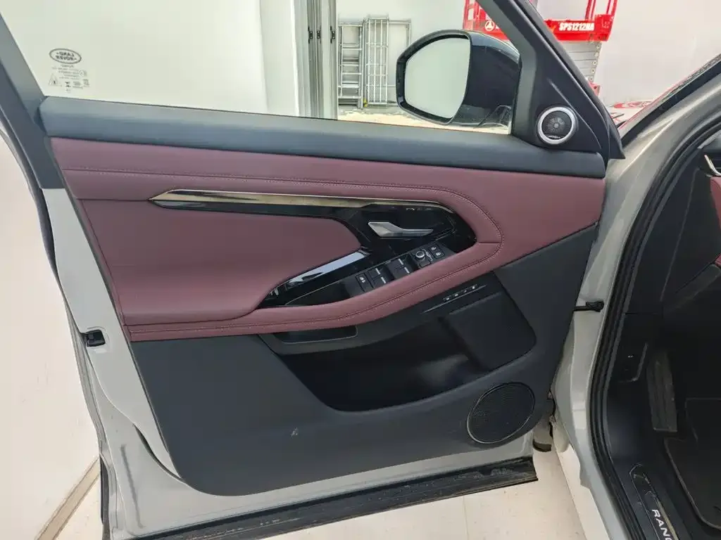 Land Rover Evoque — фото 7