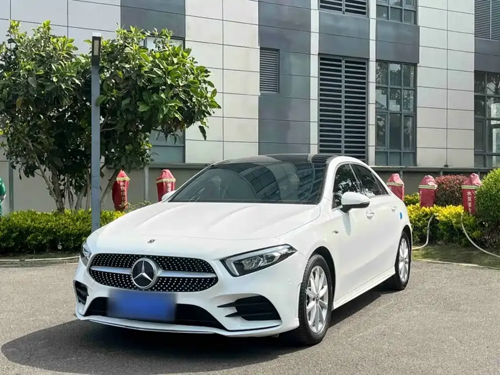 Mercedes-Benz A-Class — фото 7