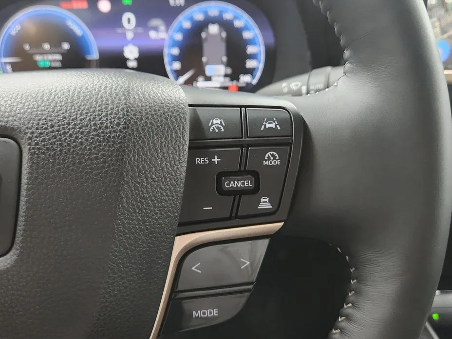 Toyota Crown 2025 из KR, фото 2