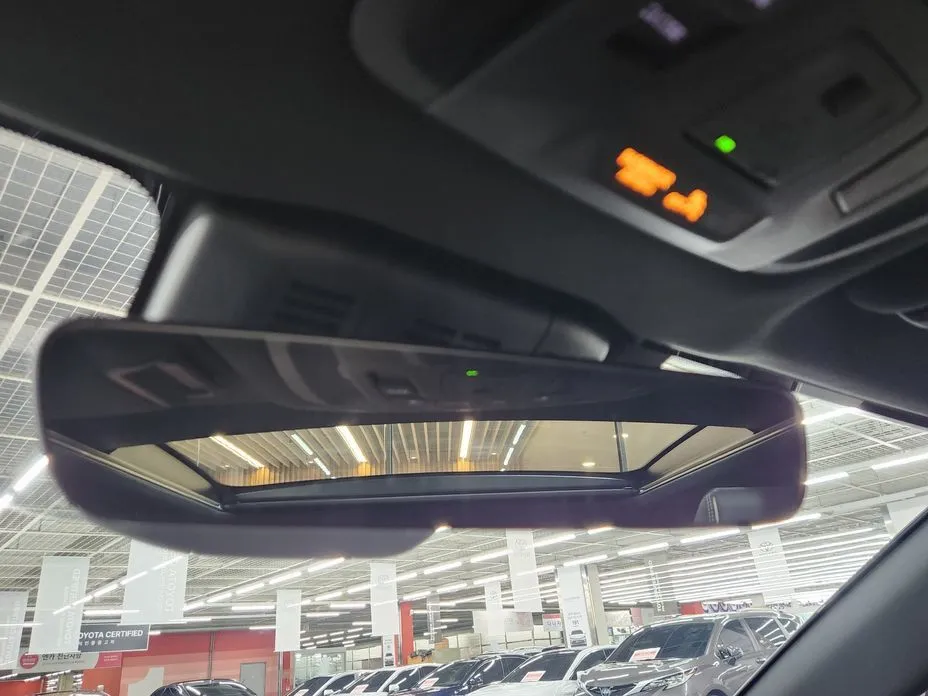 Toyota Crown 2025 из KR, фото 3