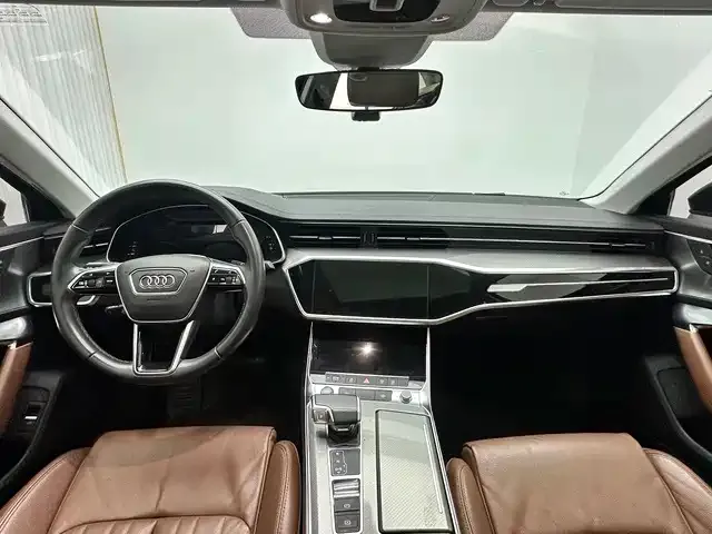 Audi A6L — фото 8