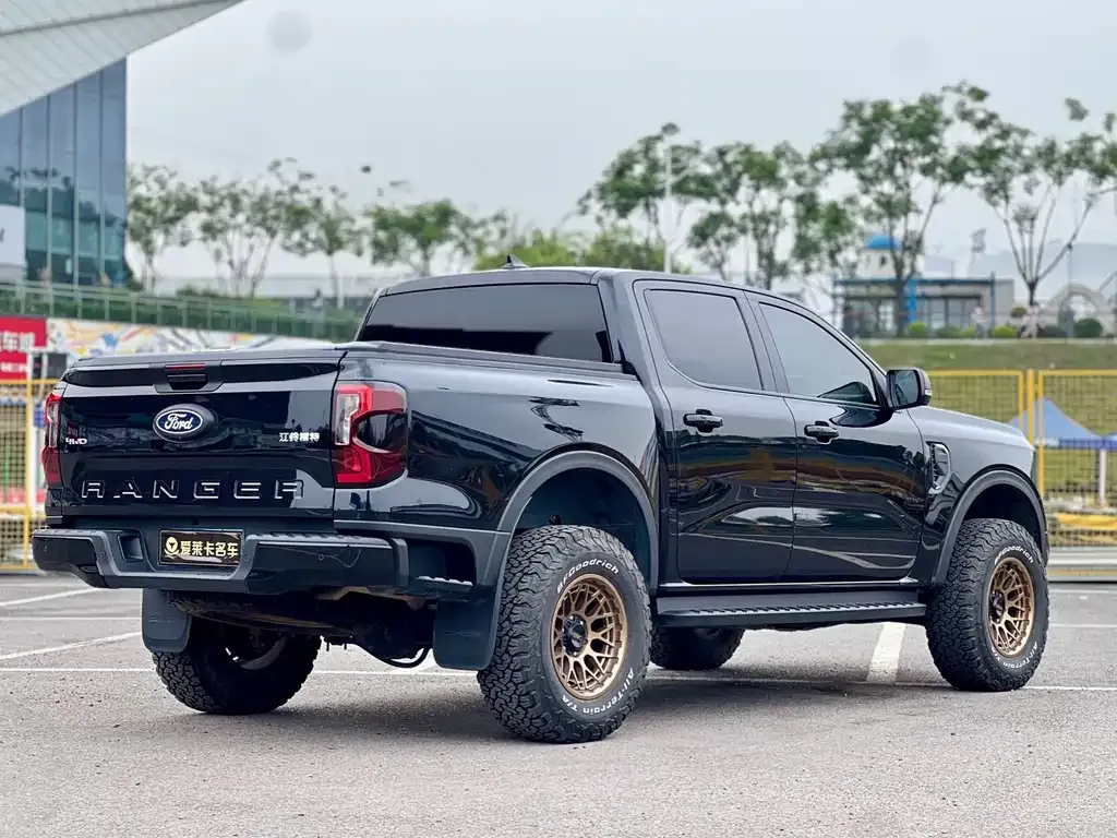 Ford Ranger — фото 10