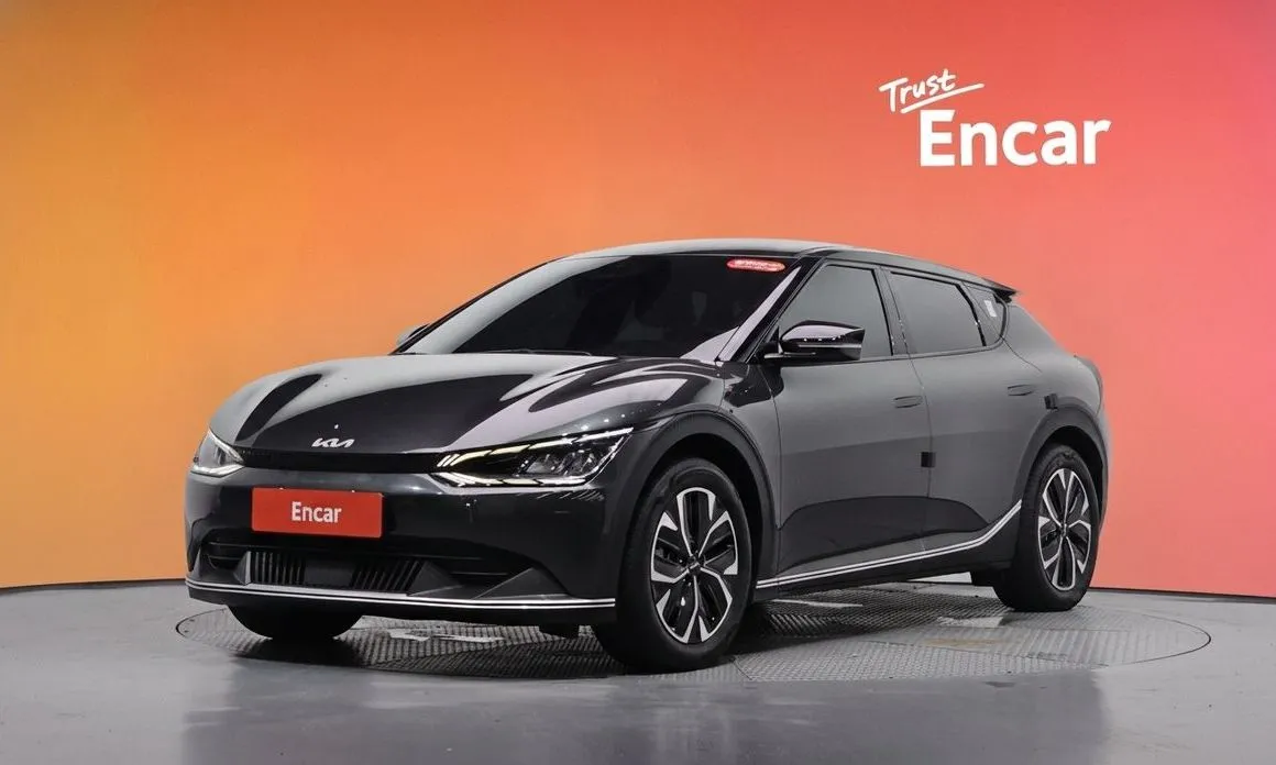 Kia EV6 — фото 1