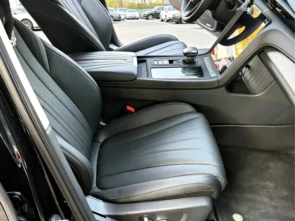 Hongqi H5 2024 из CN, фото 5