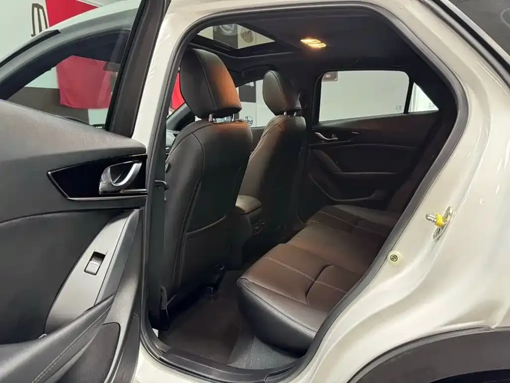 Mazda CX-4 — фото 4
