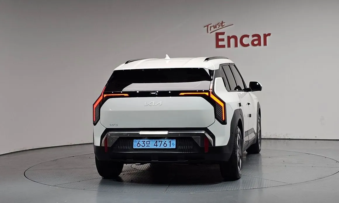 Kia EV3 — фото 3