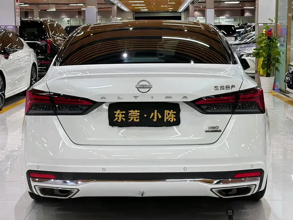 Nissan Teana — фото 9