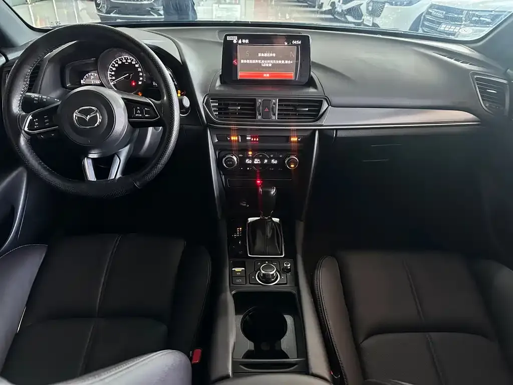 Mazda CX-4 — фото 4