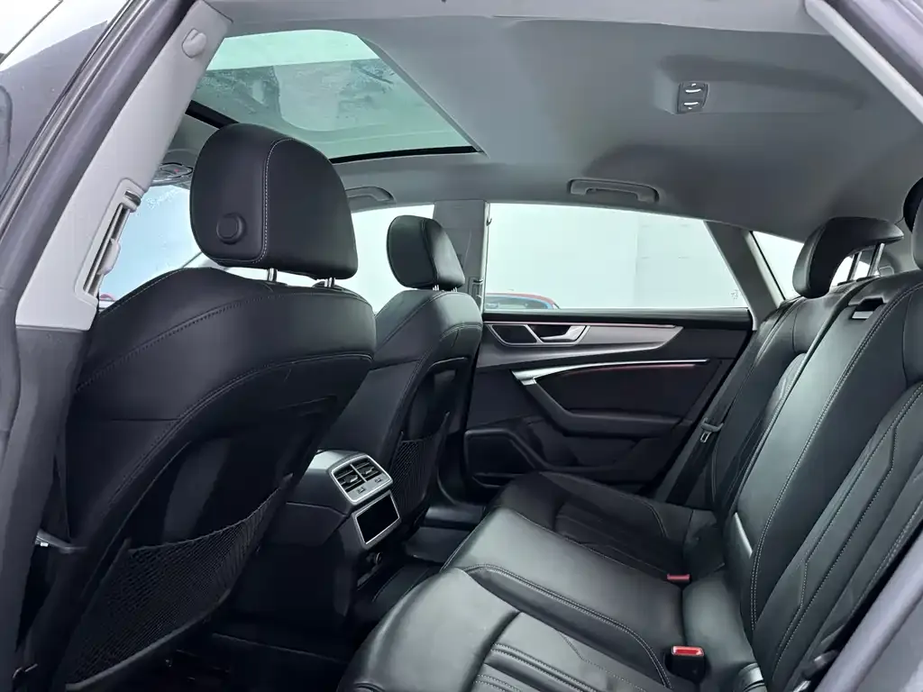 Audi A7 2024 из CN, фото 3