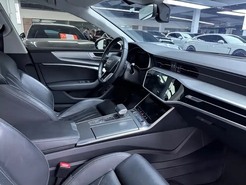 Audi A7 2024 из CN, фото 9