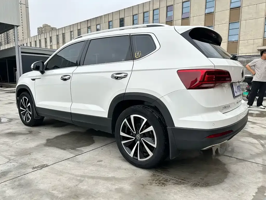 Volkswagen Tharu — фото 4