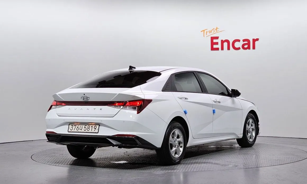 Hyundai AVANTE 2021 из KR, фото 2
