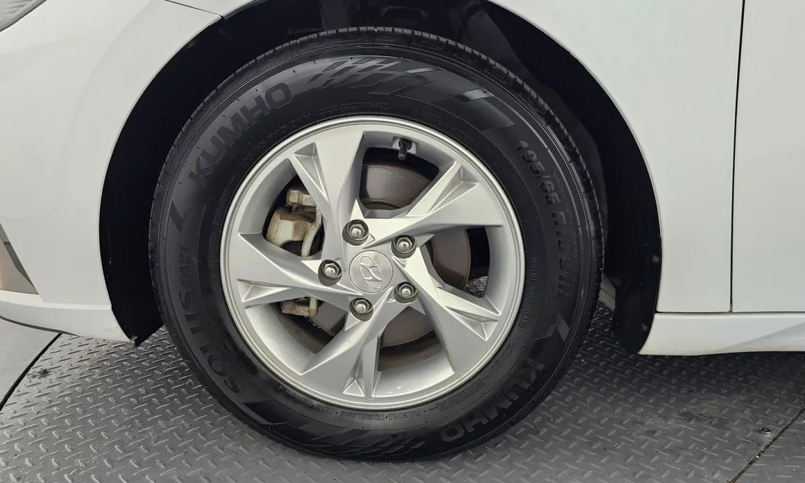 Hyundai AVANTE 2021 из KR, фото 5