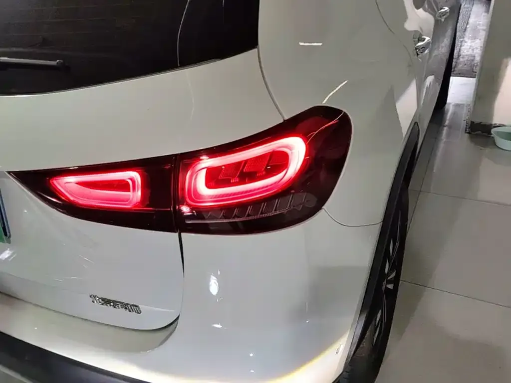 Mercedes-Benz GLA — фото 10