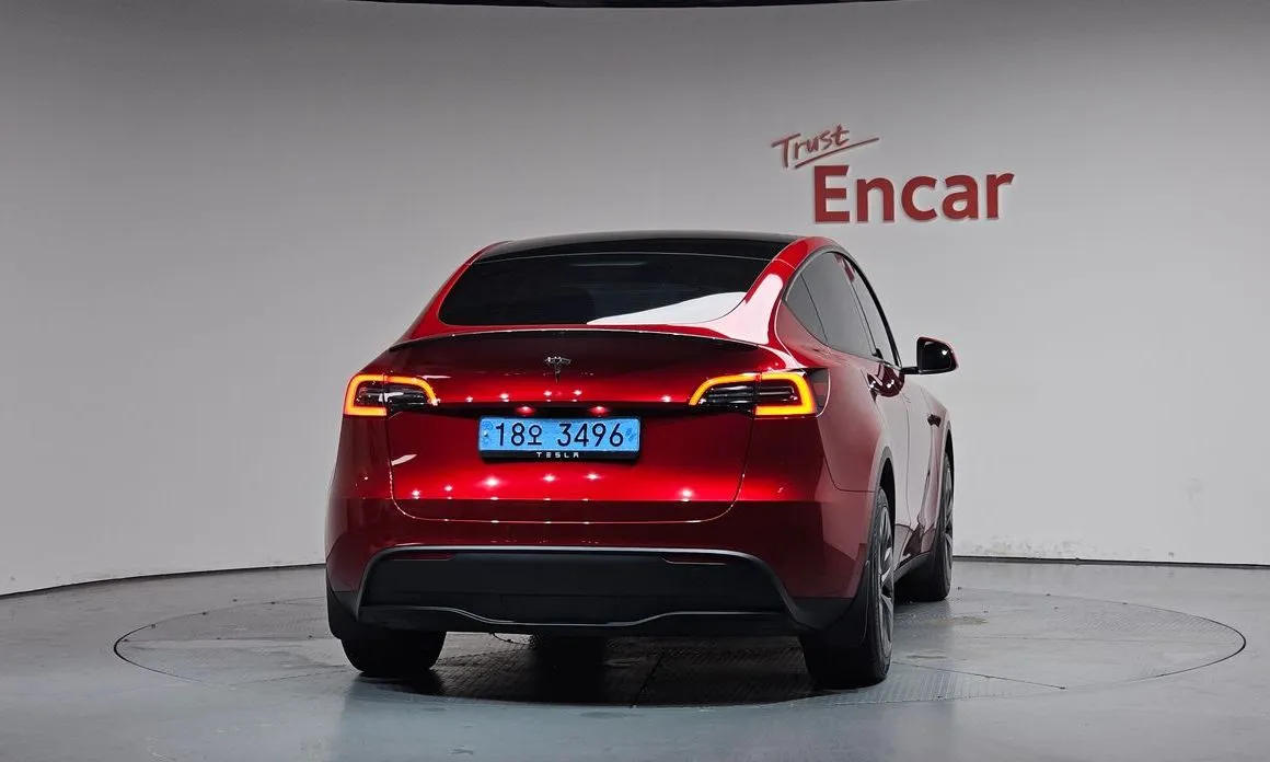 Tesla Model Y — фото 2