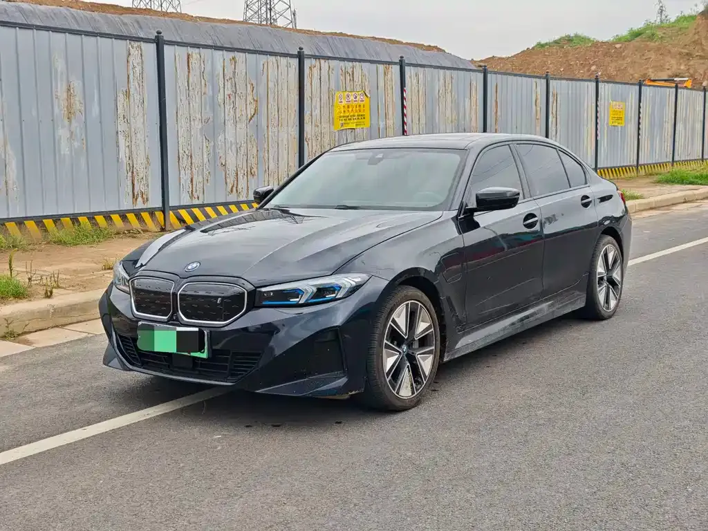 BMW i3 — фото 1