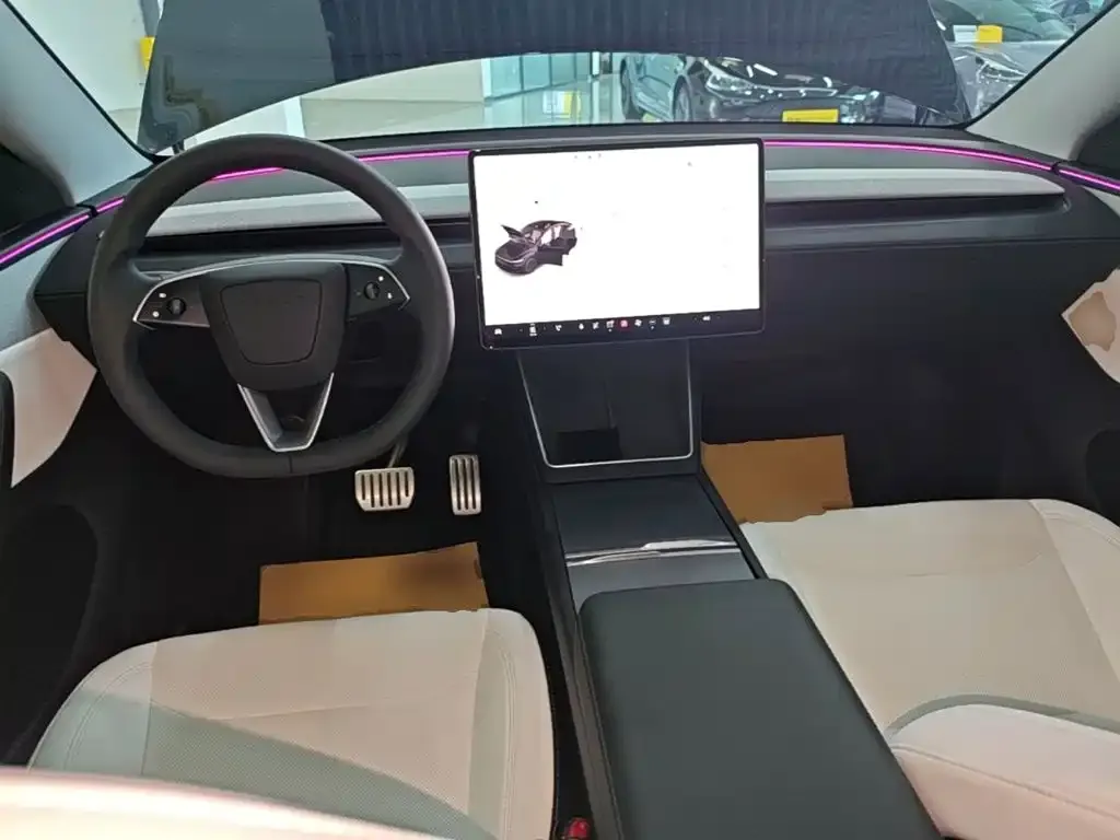 Tesla Model Y — фото 2
