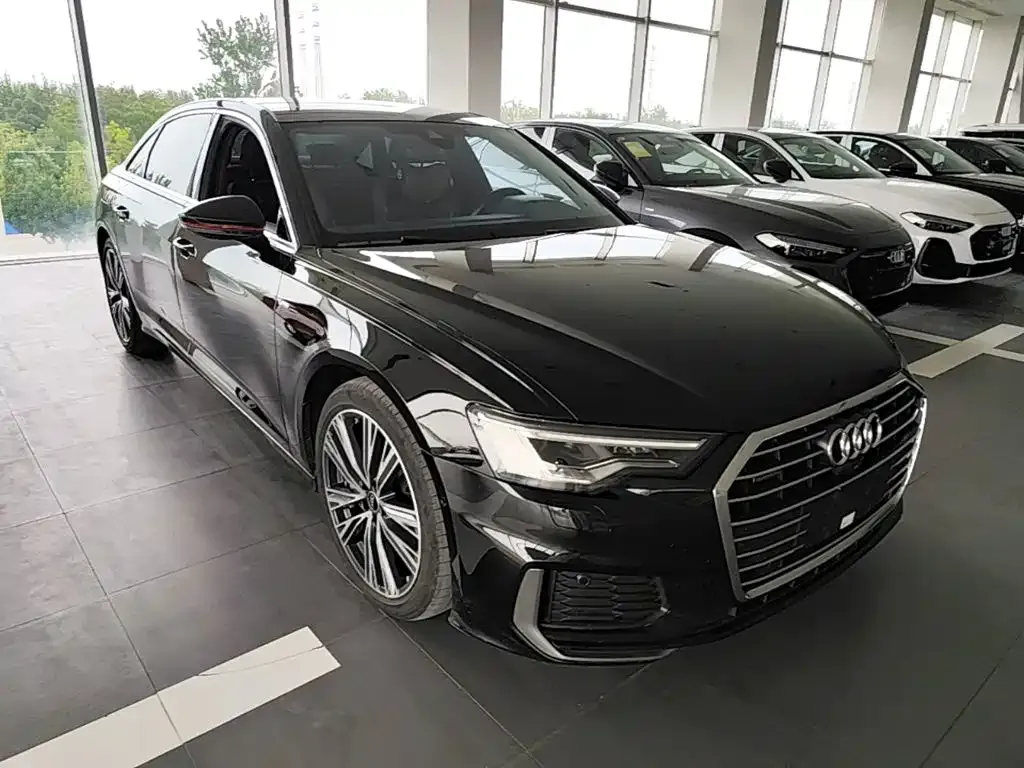 Audi A6L — фото 6