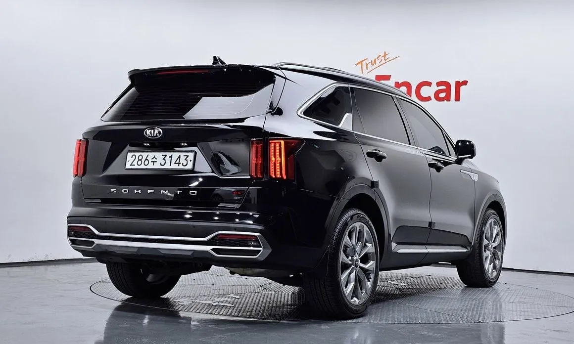 Kia Sorento — фото 7