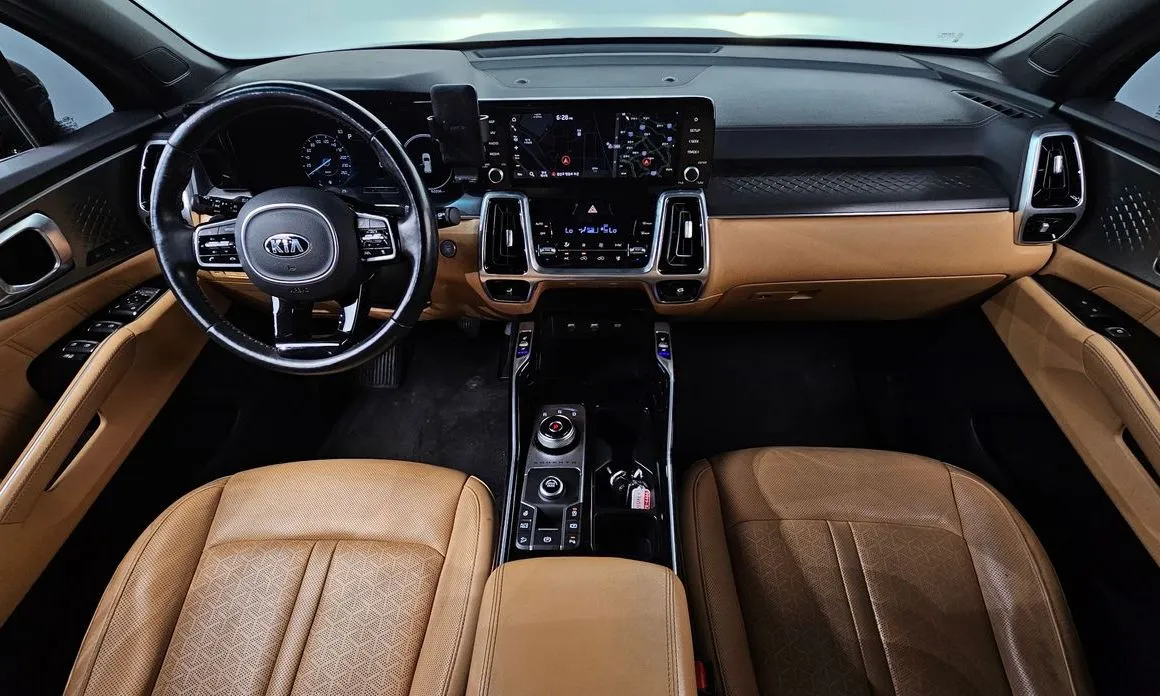 Kia Sorento — фото 10