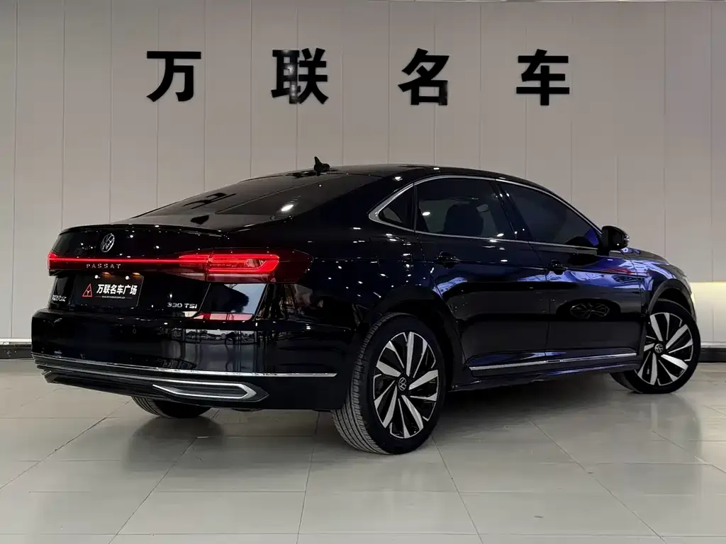 Volkswagen Passat — фото 3