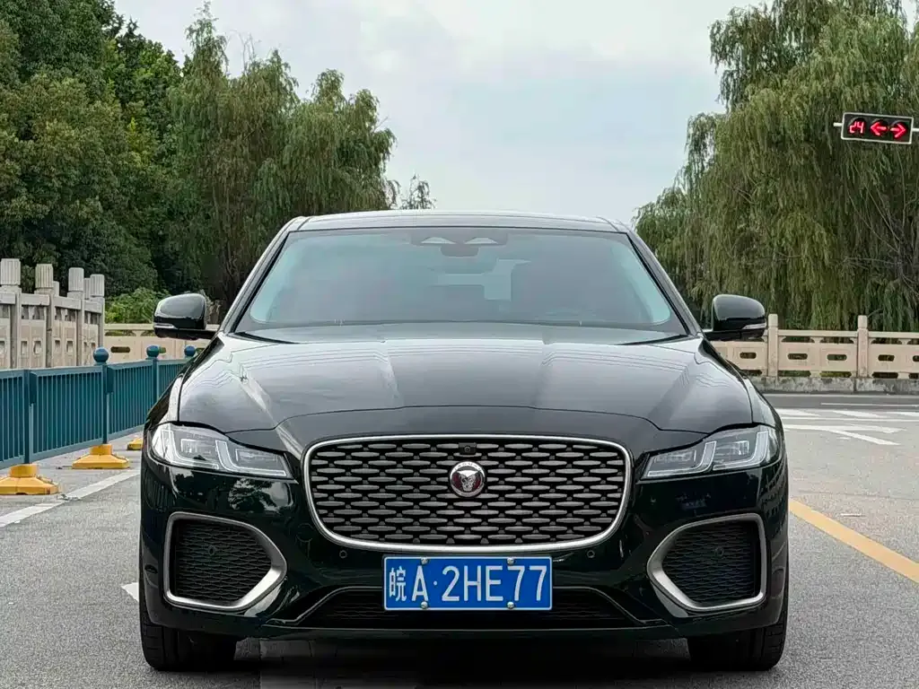 Jaguar XFL — фото 2