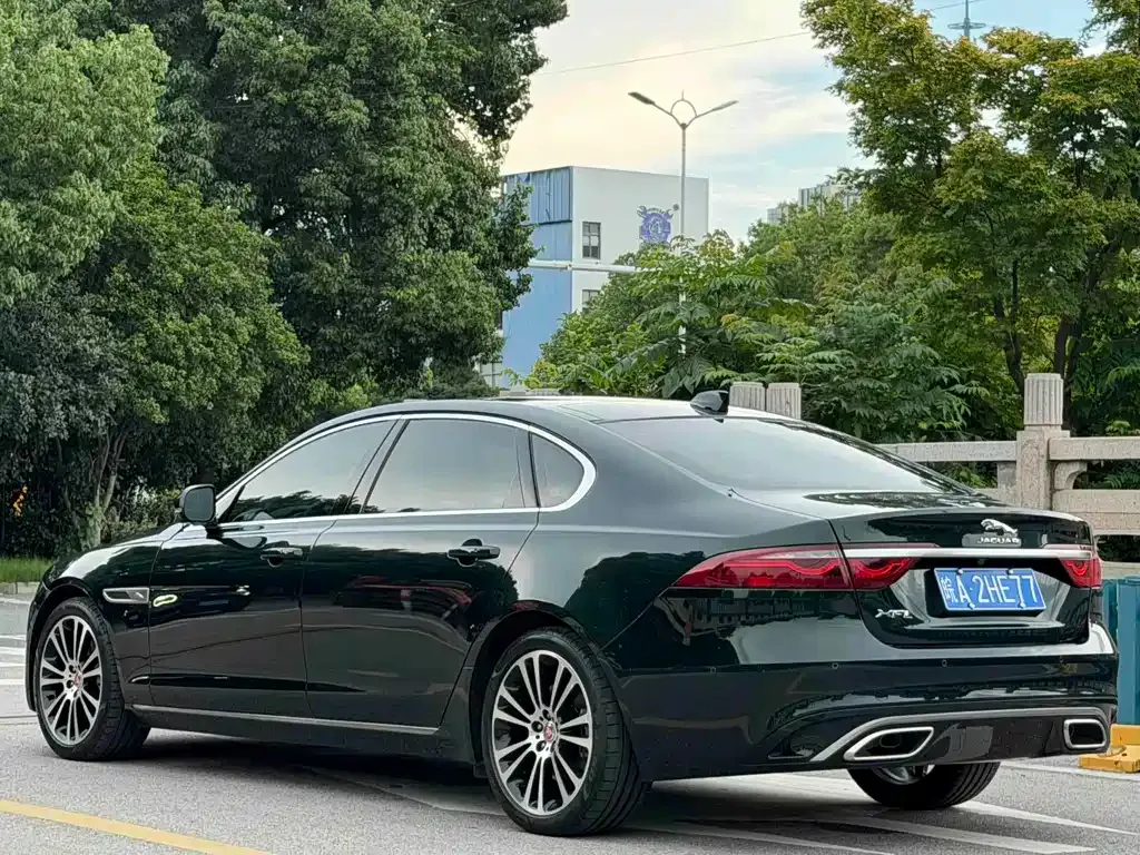 Jaguar XFL — фото 9