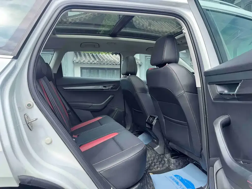 Skoda Karoq — фото 5