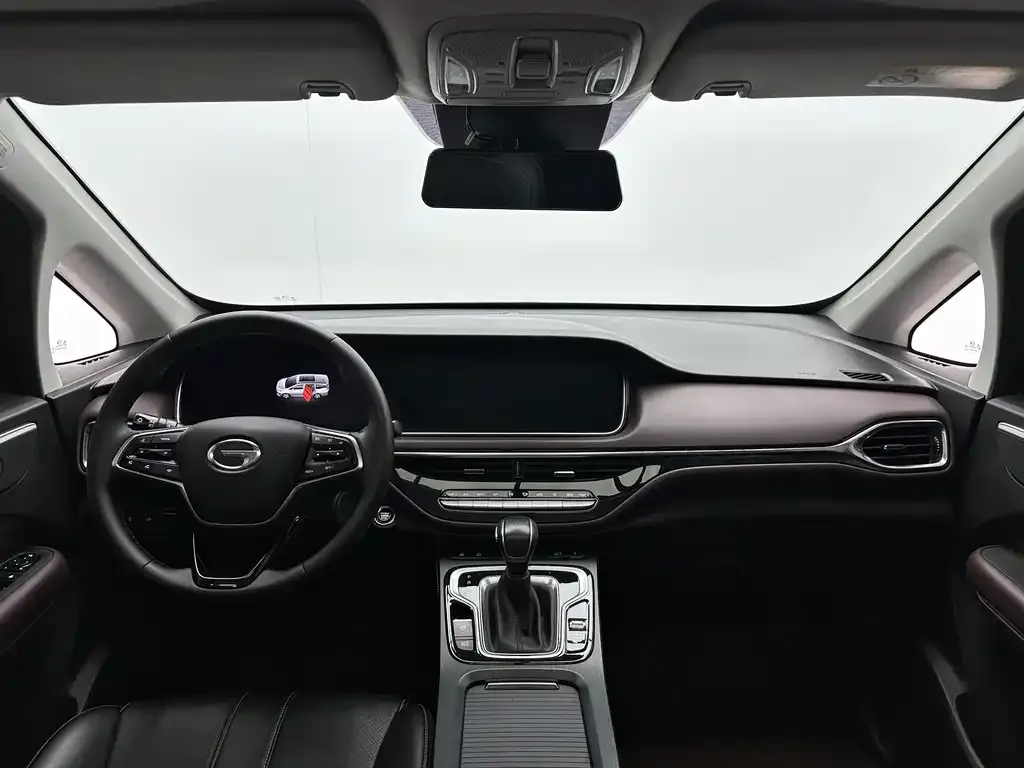 GAC Motor Trumpchi M6 — фото 6