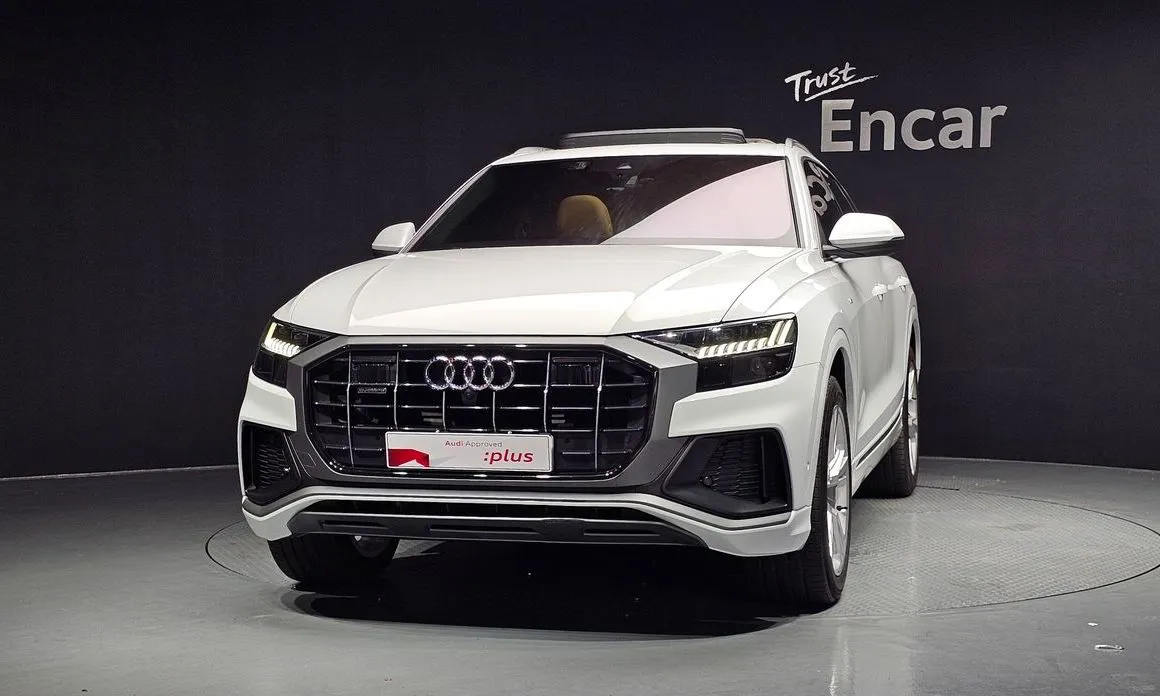 Audi Q8 — фото 8