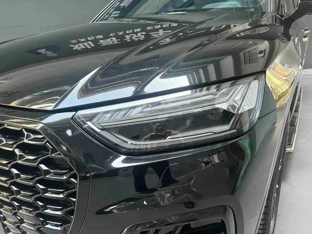 Audi Q5L Sportback — фото 6