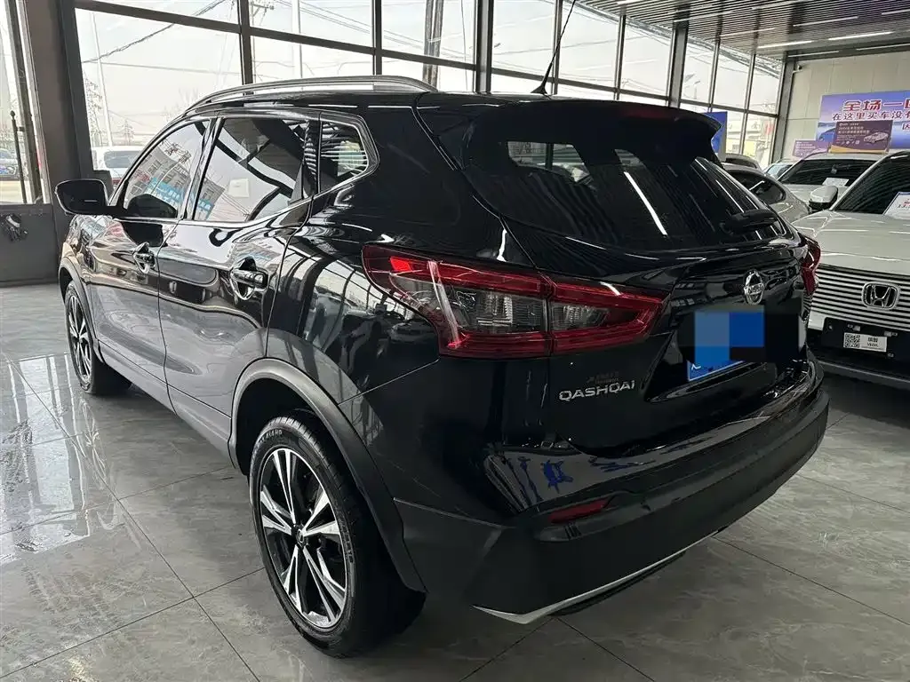 Nissan Qashqai — фото 6