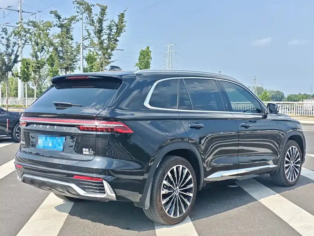 Geely Xingyue L — фото 6