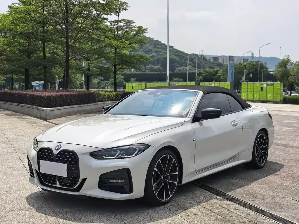 BMW 4 Series 430i Convertible M Sport Night 1